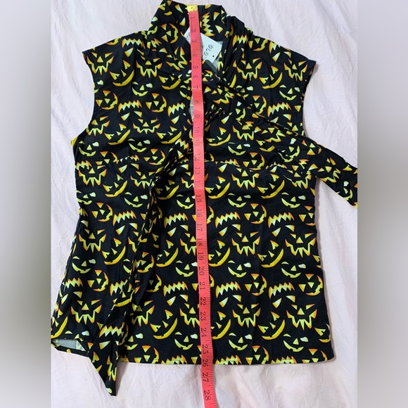 Halloween Retrolicious Bow Top - Picture 4 of 12